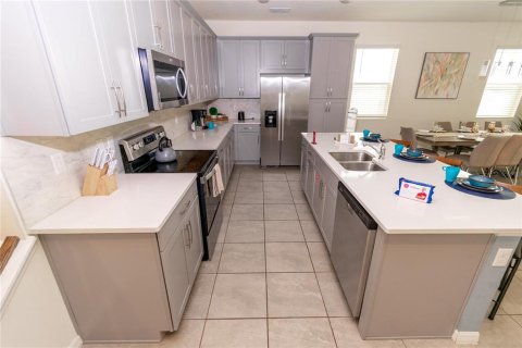 Townhouse in Kissimmee, Florida 5 bedrooms, 213.12 sq.m. № 1852513 - photo 23