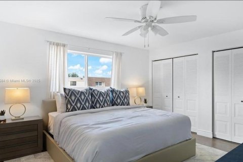 Townhouse in Margate, Florida 3 bedrooms, 130.06 sq.m. № 1726985 - photo 18
