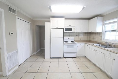 Apartment in Sarasota, Florida 2 bedrooms, 97.55 sq.m. № 2117300 - photo 3