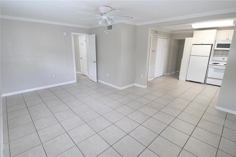 Apartment in Sarasota, Florida 2 bedrooms, 97.55 sq.m. № 2117300 - photo 4