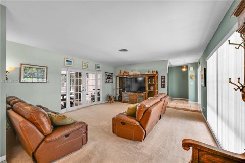 Casa en venta en Homestead, Florida, 3 dormitorios, 137.31 m2 № 1933172 - foto 8