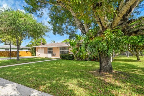 Casa en venta en Homestead, Florida, 3 dormitorios, 137.31 m2 № 1933172 - foto 4