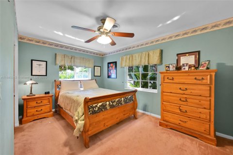 Casa en venta en Homestead, Florida, 3 dormitorios, 137.31 m2 № 1933172 - foto 22