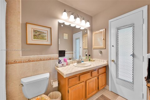 Casa en venta en Homestead, Florida, 3 dormitorios, 137.31 m2 № 1933172 - foto 24