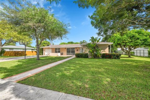 Casa en venta en Homestead, Florida, 3 dormitorios, 137.31 m2 № 1933172 - foto 3