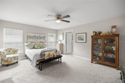 House in Summerfield, Florida 3 bedrooms, 166.67 sq.m. № 1914428 - photo 12