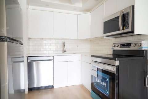 Copropriété à vendre à Pompano Beach, Floride: 3 chambres, 111.48 m2 № 2193062 - photo 18