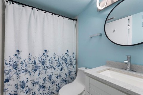 Condo in South Pasadena, Florida, 2 bedrooms № 2381018 - photo 25