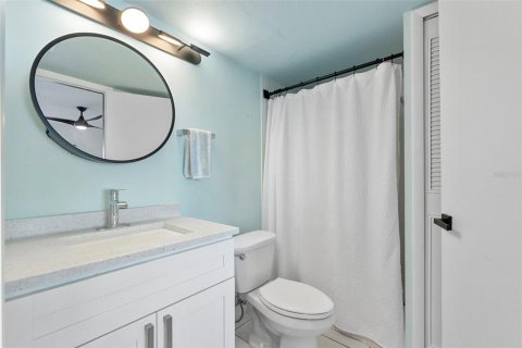 Condo in South Pasadena, Florida, 2 bedrooms № 2381018 - photo 18