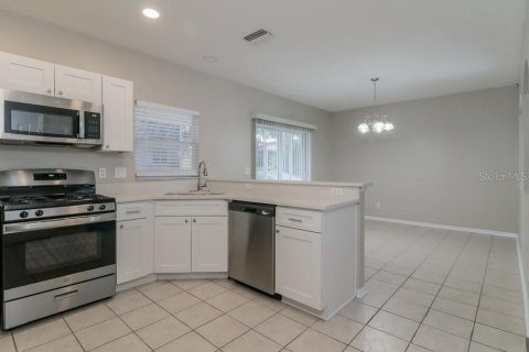 Casa en alquiler en Valrico, Florida, 4 dormitorios, 193.98 m2 № 1918118 - foto 8