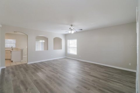 Casa en alquiler en Valrico, Florida, 4 dormitorios, 193.98 m2 № 1918118 - foto 5