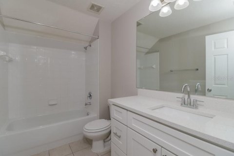 Casa en alquiler en Valrico, Florida, 4 dormitorios, 193.98 m2 № 1918118 - foto 15