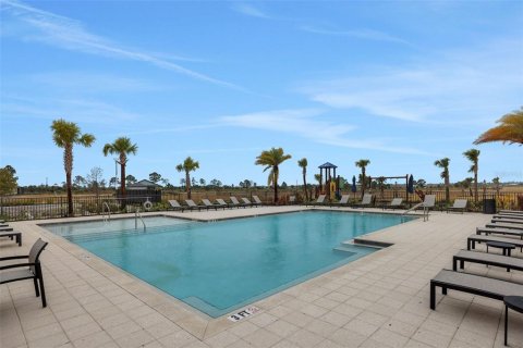 House in Punta Gorda, Florida 3 bedrooms, 153.94 sq.m. № 2217630 - photo 28