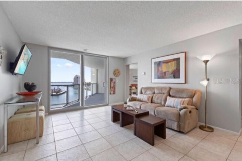 Condominio en alquiler en Sarasota, Florida, 2 dormitorios, 146.32 m2 № 2258645 - foto 11