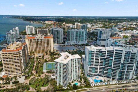 Condominio en alquiler en Sarasota, Florida, 2 dormitorios, 146.32 m2 № 2258645 - foto 2