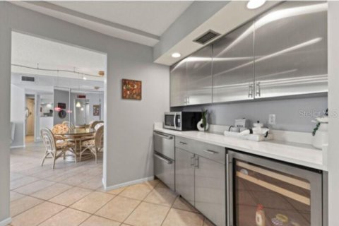 Condominio en alquiler en Sarasota, Florida, 2 dormitorios, 146.32 m2 № 2258645 - foto 22