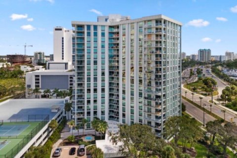 Condo in Sarasota, Florida, 2 bedrooms  № 2258645
