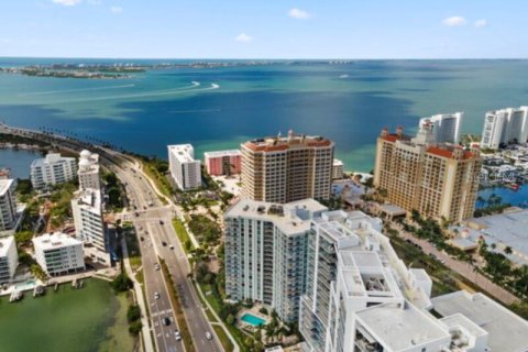 Condominio en alquiler en Sarasota, Florida, 2 dormitorios, 146.32 m2 № 2258645 - foto 3