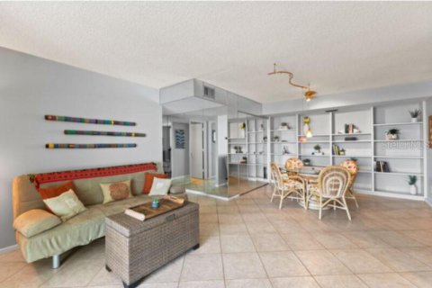 Condominio en alquiler en Sarasota, Florida, 2 dormitorios, 146.32 m2 № 2258645 - foto 7