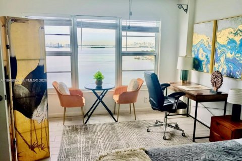 Снять в аренду кондоминиум в Майами, Флорида № 2005084 - фото 3