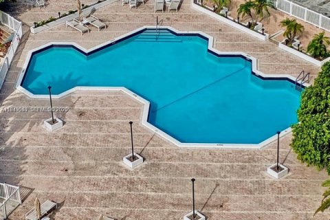 Снять в аренду кондоминиум в Майами, Флорида № 2005084 - фото 20