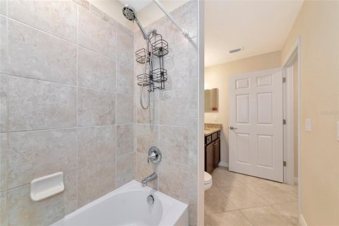 Copropriété à vendre à Bradenton, Floride: 2 chambres, 104.14 m2 № 1656947 - photo 28