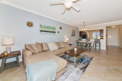 Copropriété à vendre à Bradenton, Floride: 2 chambres, 104.14 m2 № 1656947 - photo 7