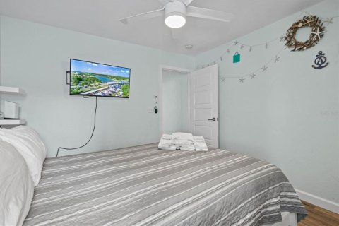 House in Sarasota, Florida 3 bedrooms, 114.08 sq.m. № 947274 - photo 19