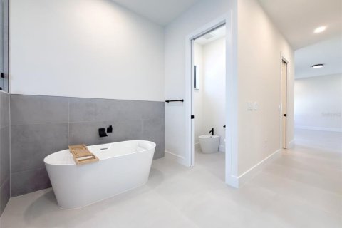 Villa ou maison à louer à Port Charlotte, Floride: 4 chambres, 228.73 m2 № 2156168 - photo 15
