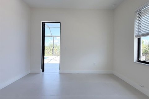 Villa ou maison à louer à Port Charlotte, Floride: 4 chambres, 228.73 m2 № 2156168 - photo 27