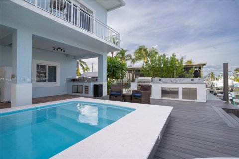 House in Key Largo, Florida 3 bedrooms, 128.02 sq.m. № 1702478 - photo 5