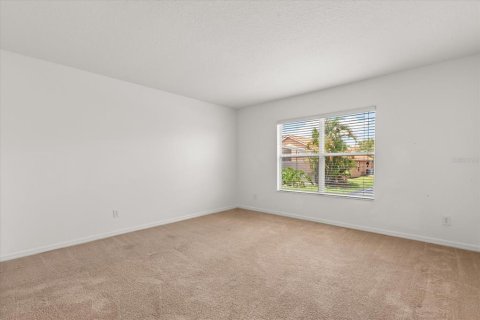 House in Davenport, Florida 5 bedrooms, 195.65 sq.m. № 1838116 - photo 25