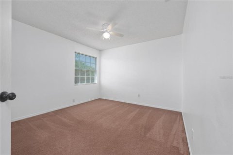 Casa en alquiler en Orlando, Florida, 4 dormitorios, 227.52 m2 № 1827658 - foto 18