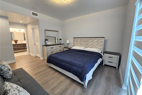 Condominio en venta en Hollywood, Florida, 2 dormitorios, 108.7 m2 № 1971707 - foto 9