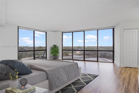 Copropriété à louer à Miami, Floride: 3 chambres, 171.68 m2 № 2001071 - photo 9