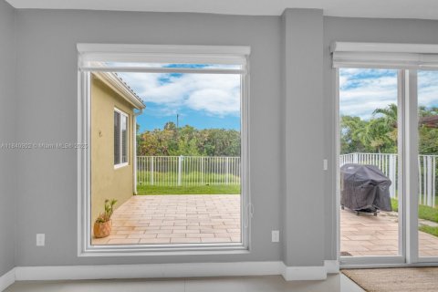 House in Weston, Florida 3 bedrooms, 155.33 sq.m. № 1836611 - photo 15