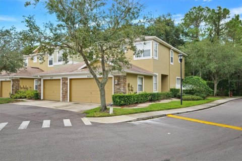 Touwnhouse à vendre à Tampa, Floride: 3 chambres, 147.44 m2 № 2210311 - photo 2