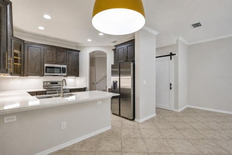 Touwnhouse à vendre à Tampa, Floride: 3 chambres, 147.44 m2 № 2210311 - photo 7