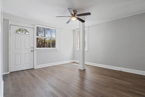Propiedad comercial en venta en Saint Petersburg, Florida, 3 dormitorios, 152.73 m2 № 1786750 - foto 3