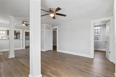 Propiedad comercial en venta en Saint Petersburg, Florida, 3 dormitorios, 152.73 m2 № 1786750 - foto 7
