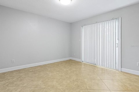 Adosado en venta en Altamonte Springs, Florida, 2 dormitorios, 88.81 m2 № 1899103 - foto 11