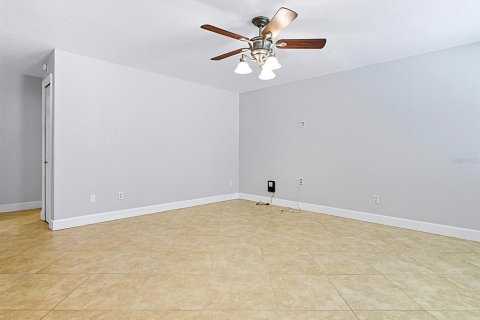 Adosado en venta en Altamonte Springs, Florida, 2 dormitorios, 88.81 m2 № 1899103 - foto 4
