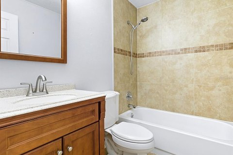 Adosado en venta en Altamonte Springs, Florida, 2 dormitorios, 88.81 m2 № 1899103 - foto 20