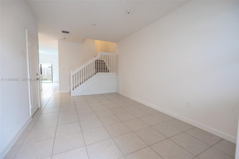 Touwnhouse à louer à Homestead, Floride: 3 chambres, 157.47 m2 № 2047277 - photo 14