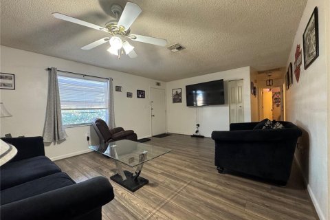 Villa ou maison à vendre à Lake Wales, Floride: 2 chambres, 104.52 m2 № 2118703 - photo 6