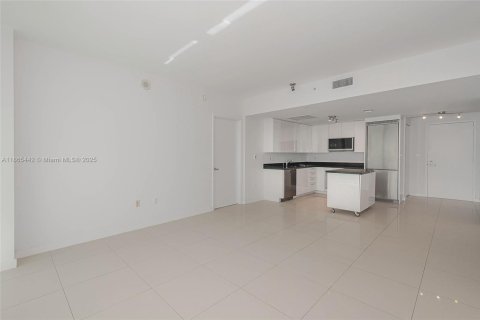 Copropriété à vendre à Miami, Floride: 2 chambres, 114.73 m2 № 1892946 - photo 7