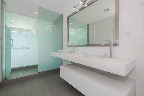 Copropriété à vendre à Miami, Floride: 2 chambres, 114.73 m2 № 1892946 - photo 20