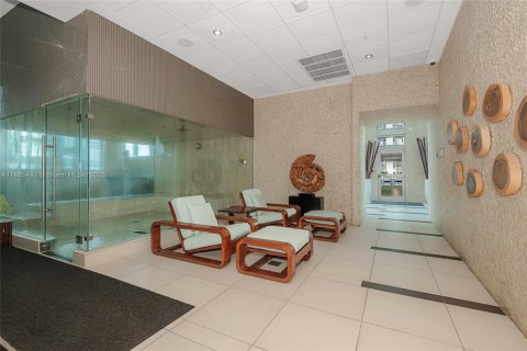 Copropriété à vendre à Miami, Floride: 2 chambres, 114.73 m2 № 1892946 - photo 30