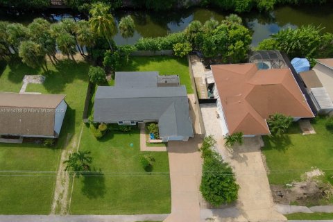 Villa ou maison à vendre à Naples, Floride: 4 chambres, 133.22 m2 № 1766491 - photo 27