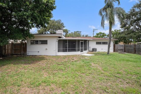 Casa en alquiler en Tampa, Florida, 3 dormitorios, 171.13 m2 № 1650956 - foto 5